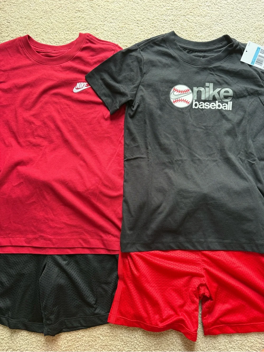 Nike Boys Kids lot set bundle of 2 tshirts shorts athletic size medium NWT